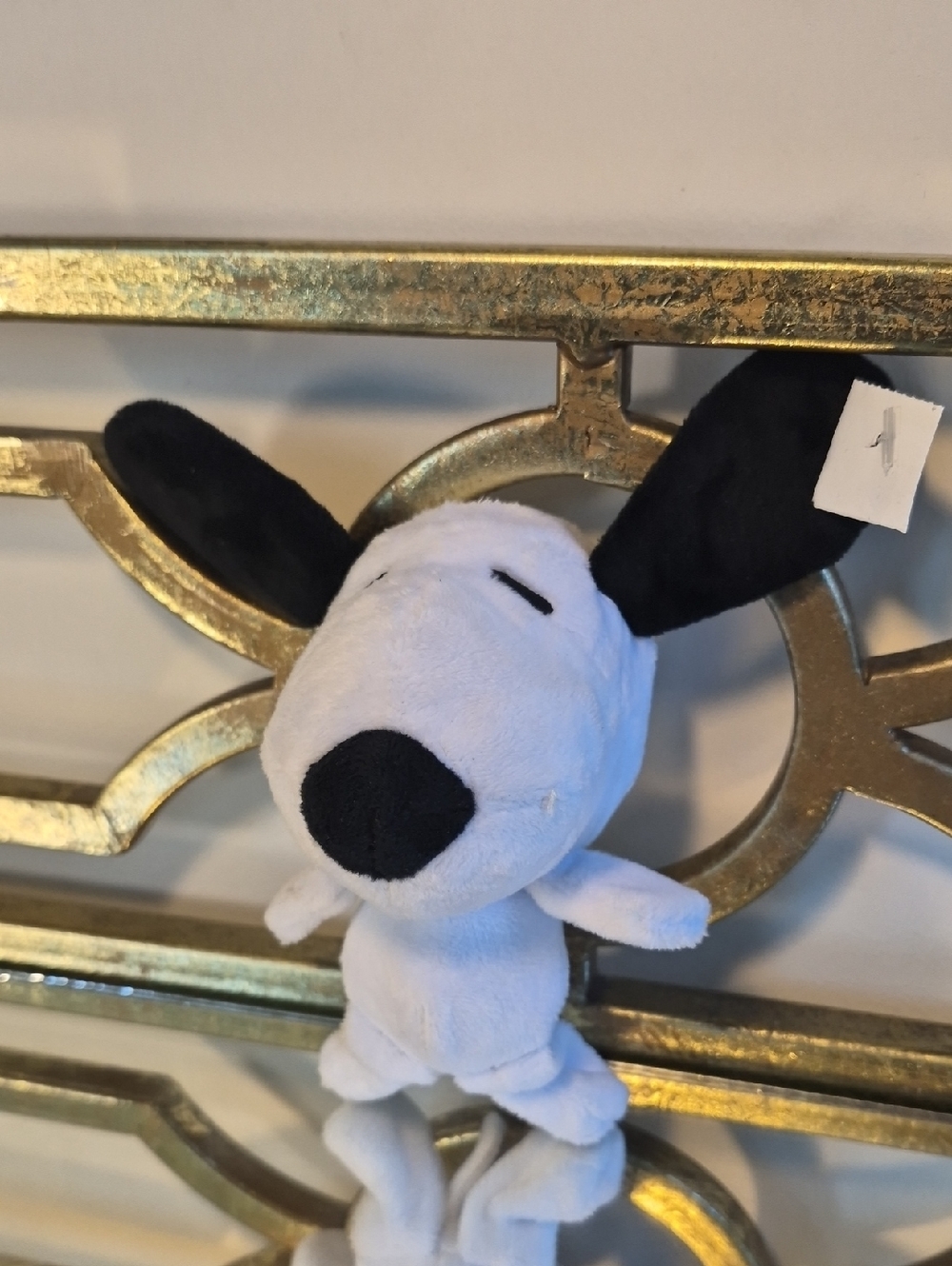 Peanuts Snoopy Plush, 7", White & Black.